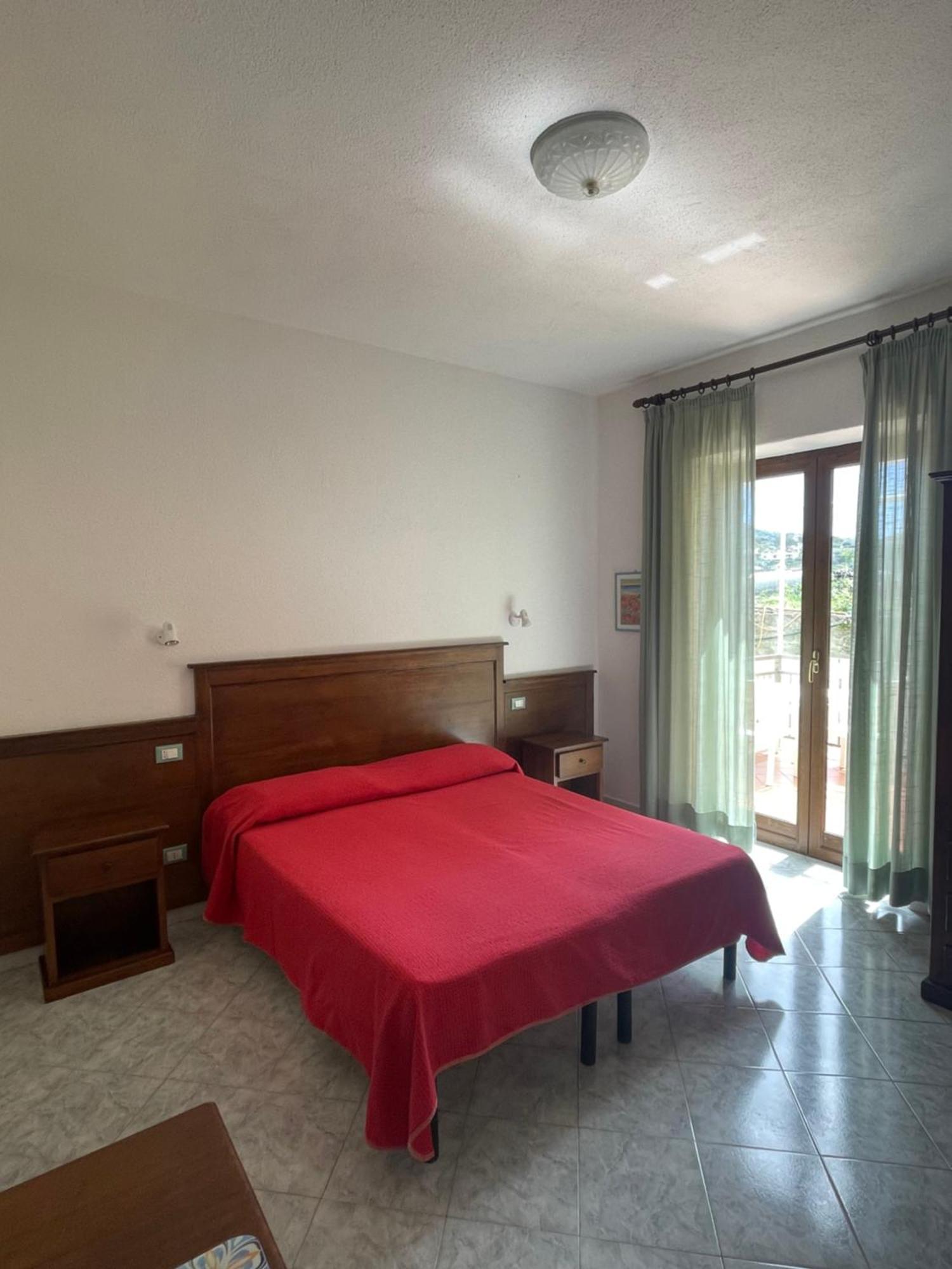 Residence Andrea A Mare Forio di Ischia エクステリア 写真