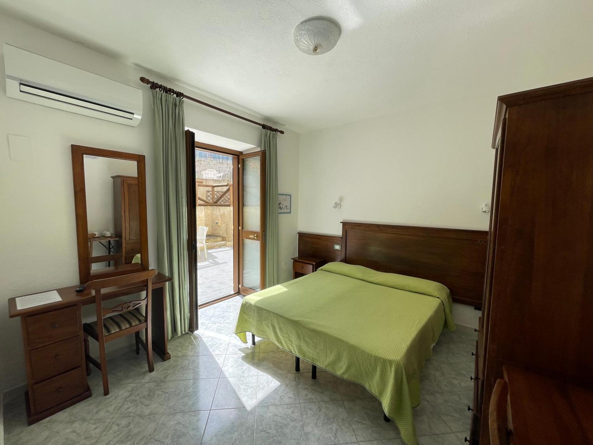 Residence Andrea A Mare Forio di Ischia エクステリア 写真