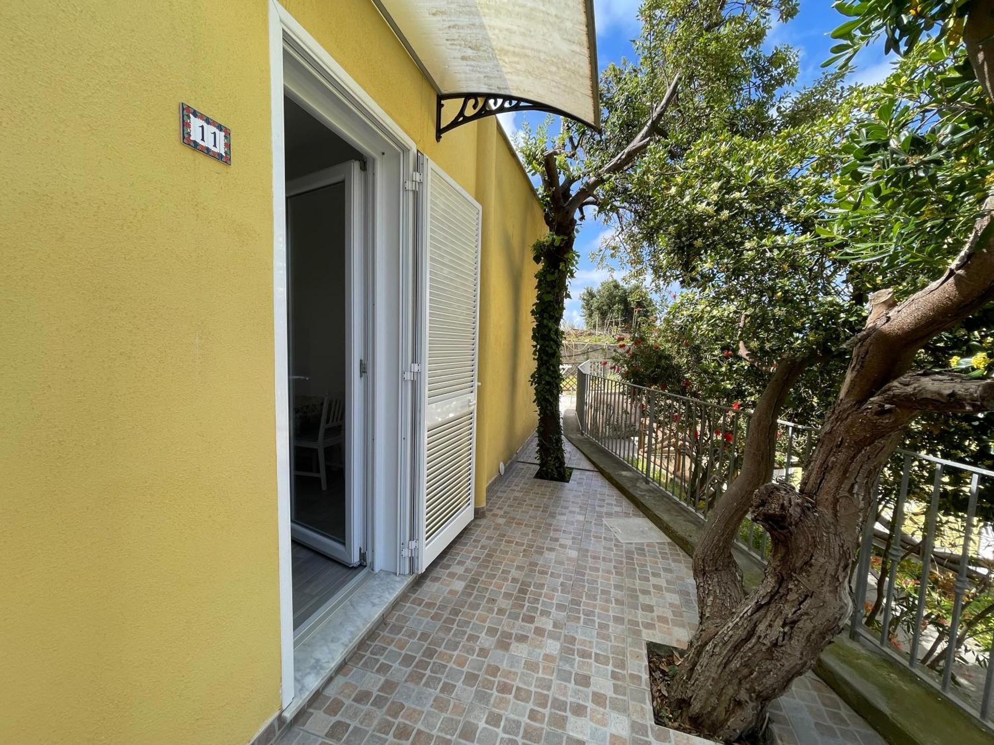 Residence Andrea A Mare Forio di Ischia エクステリア 写真