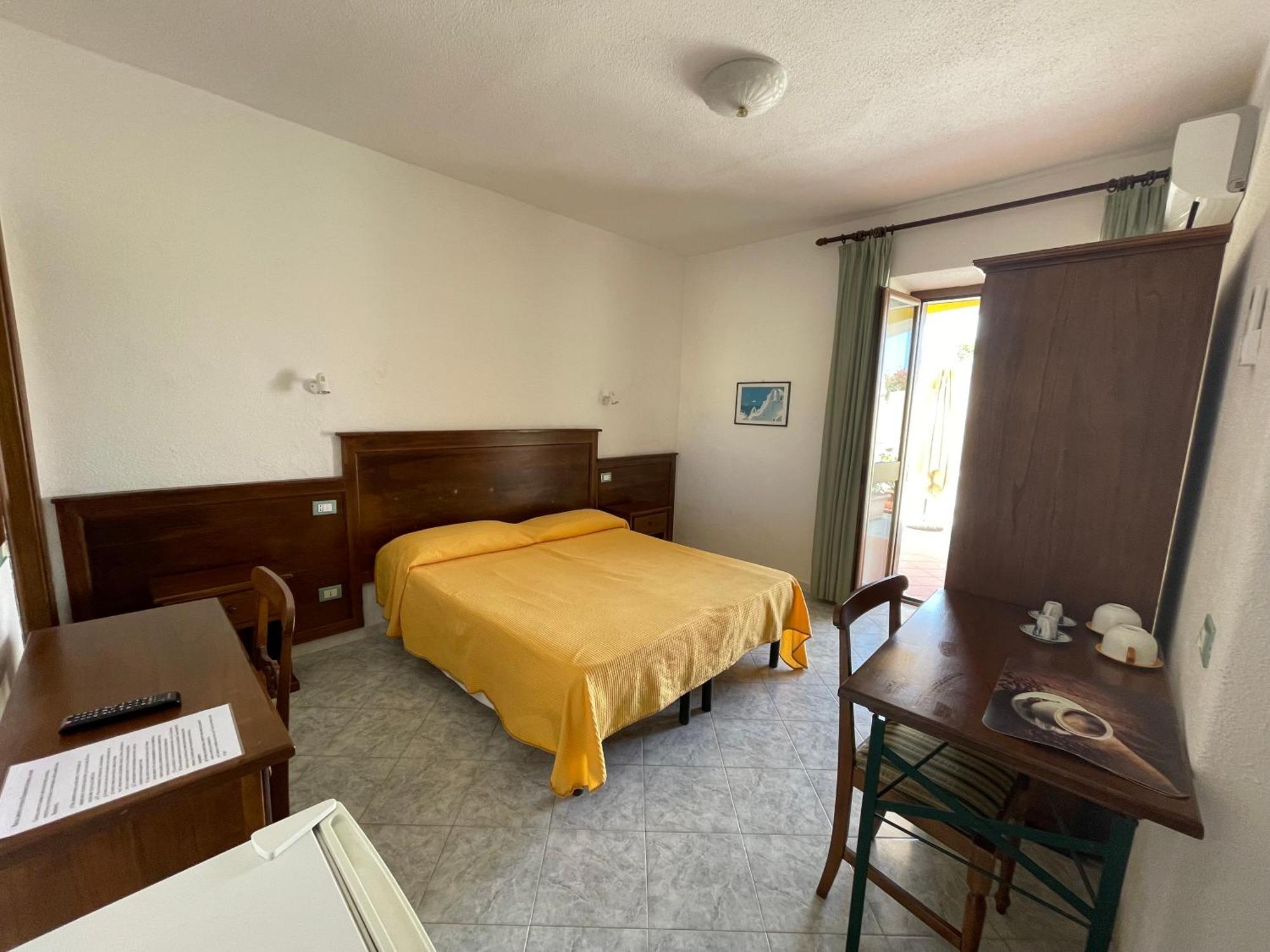 Residence Andrea A Mare Forio di Ischia エクステリア 写真